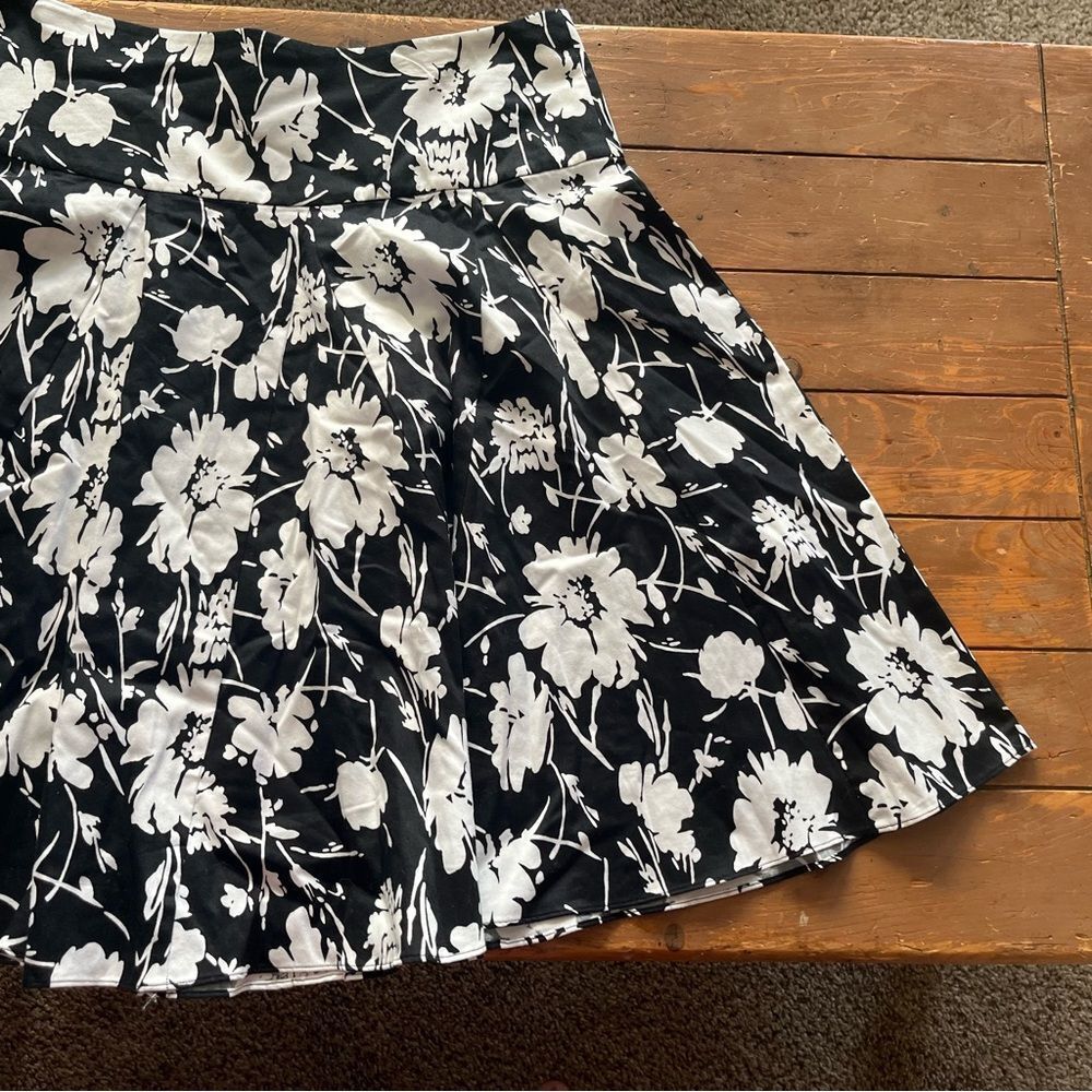 CHAPS Women Light 100% Cotton A-Line Flare Circle Skirt Floral Mini Ruffle NWT - Picture 4 of 10
